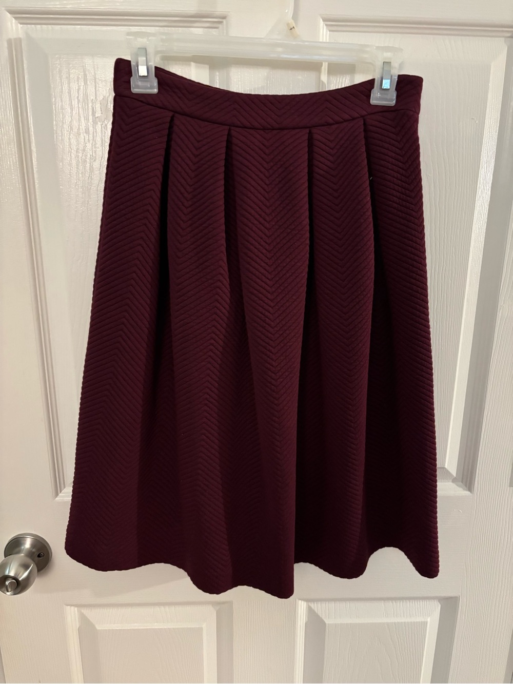 Women’s Pleated A-Line Skirt - Burgundy